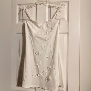 Elegant White Floral Dress